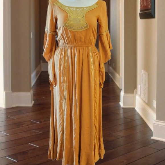 Boho Style Dress - Picture 9 of 11